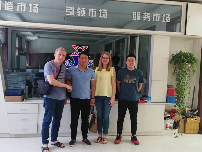 微信图片_2019061016520710.jpg