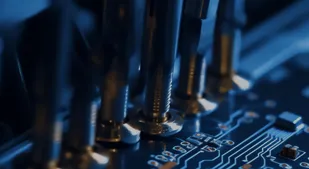 Electroplating process of globe metal