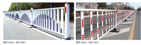 Modular pedestrian road guardrails with reflective elements Modular pedestrian road guardrails with reflective elements