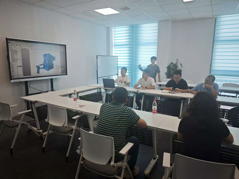 Australian Clients Visit Changyun Technology to Explore Cable Extraction Machine Solutions Australian Clients Visit Changyun Technology to Explore Cable Extraction Machine Solutions