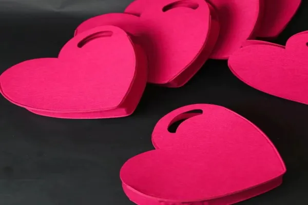 Heart-shaped felt tote bag sugar box