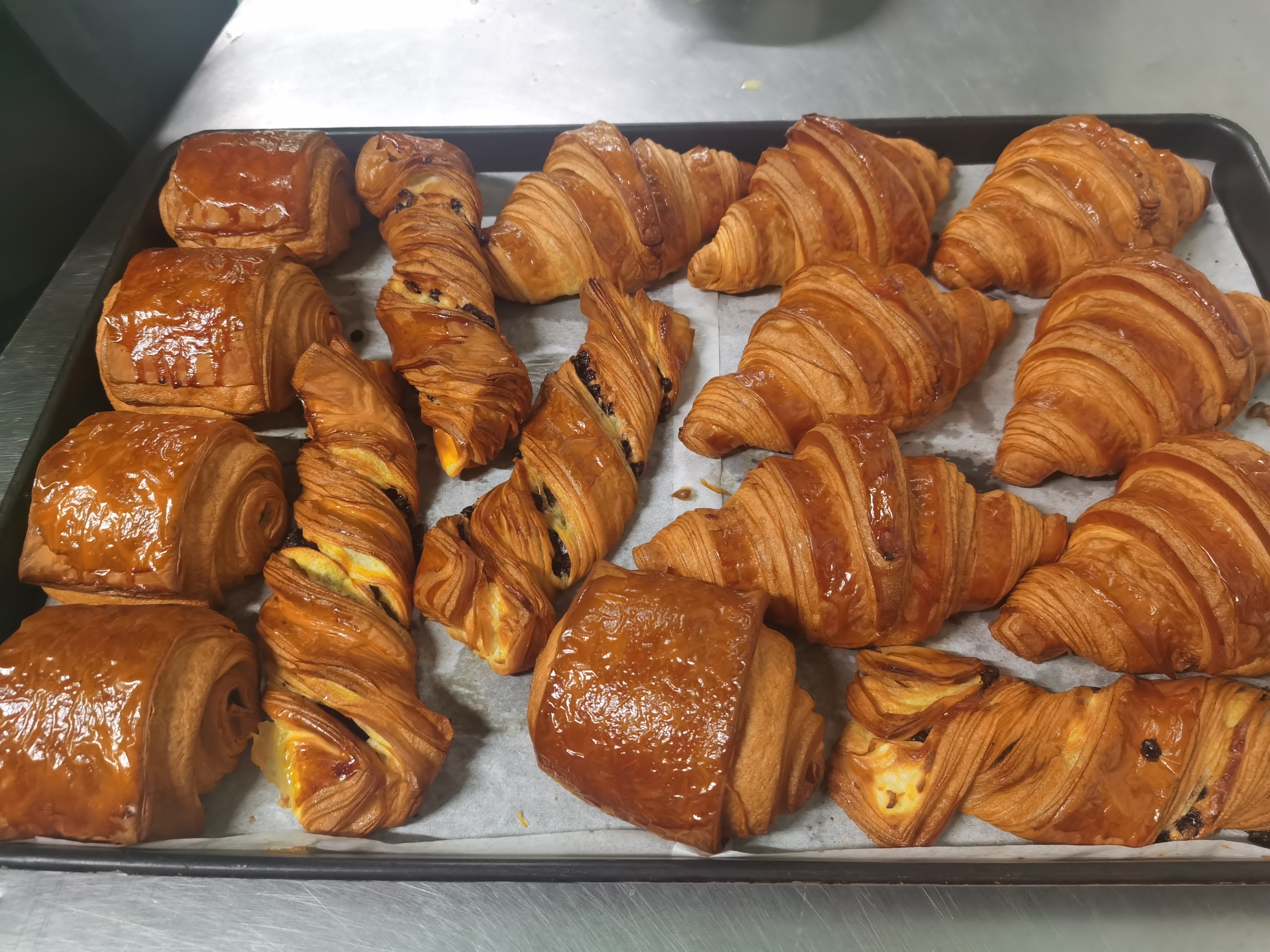 Optimizing Large-Scale Food Manufacturing with Commercial Automatic Encrusting Machines