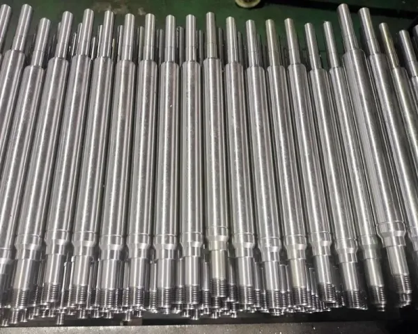 Solid piston rod