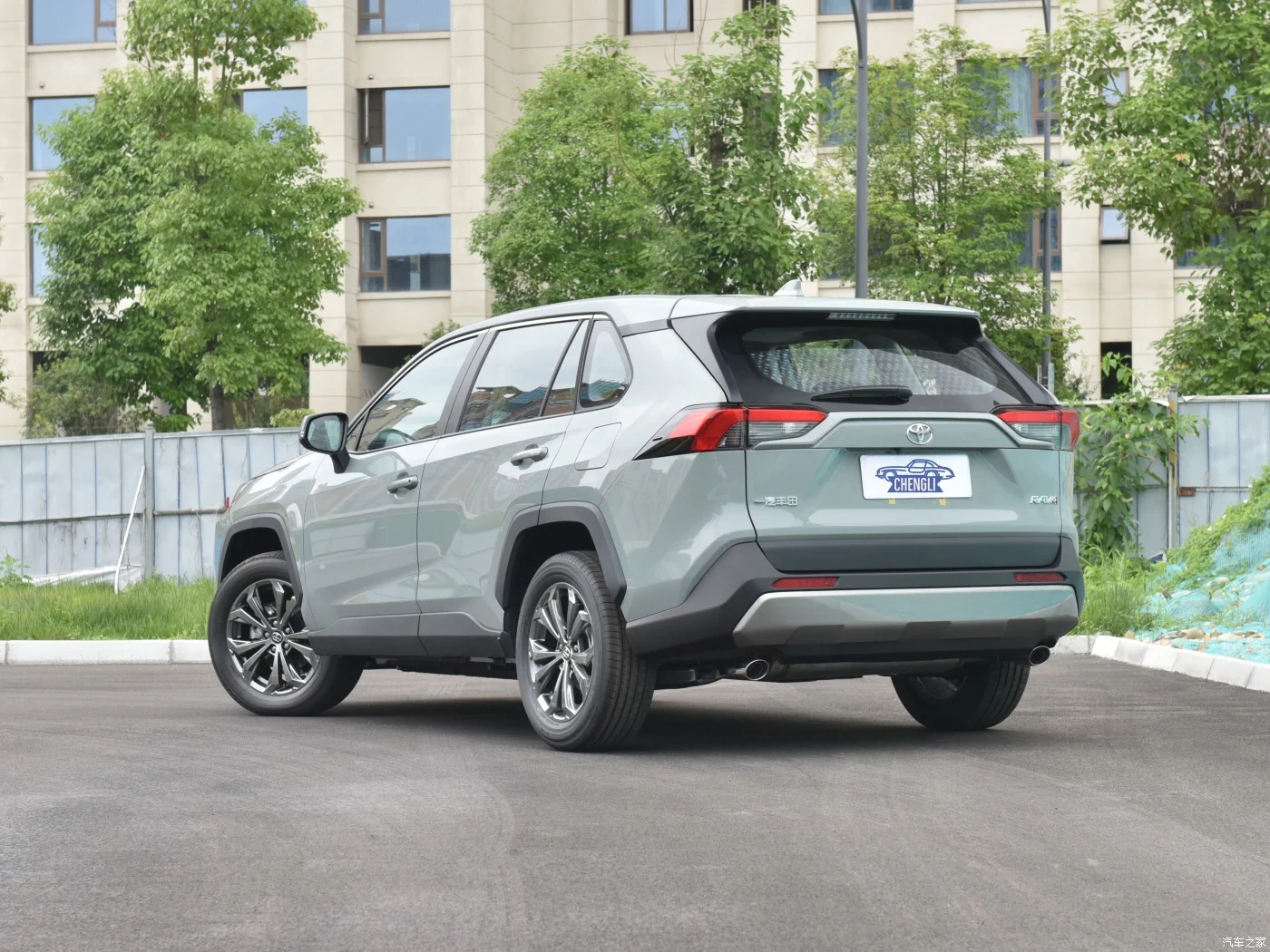How Dealers Can Lower Shipping Costs on Toyota Used Cars