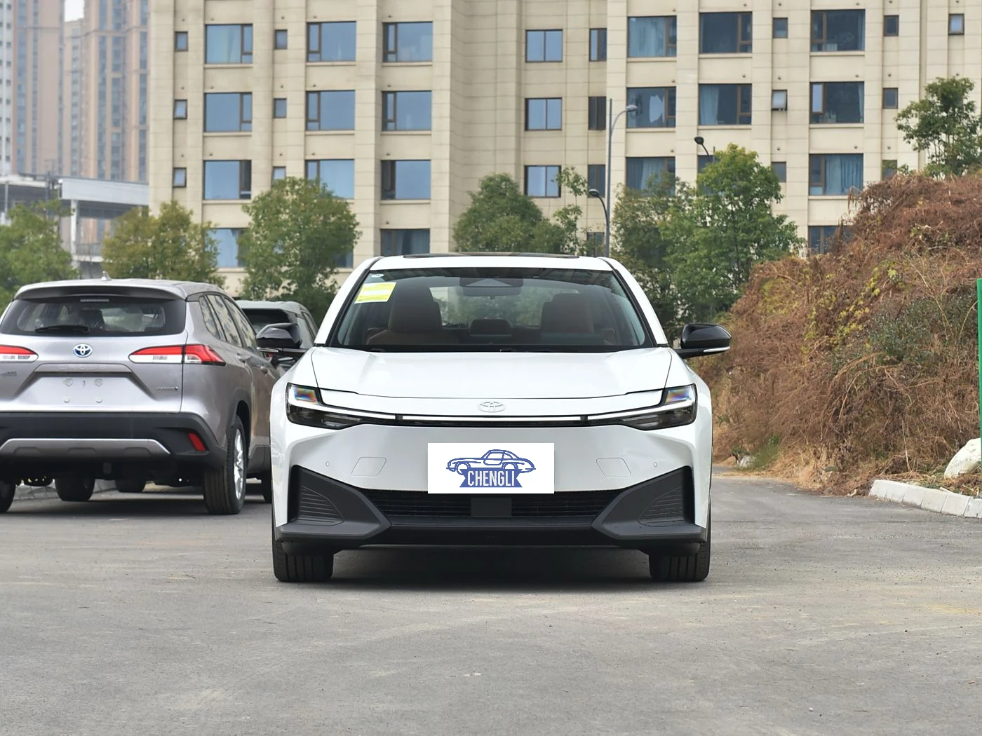 Used Toyota Innova for Export: Fleet and Taxi Buyer Guide