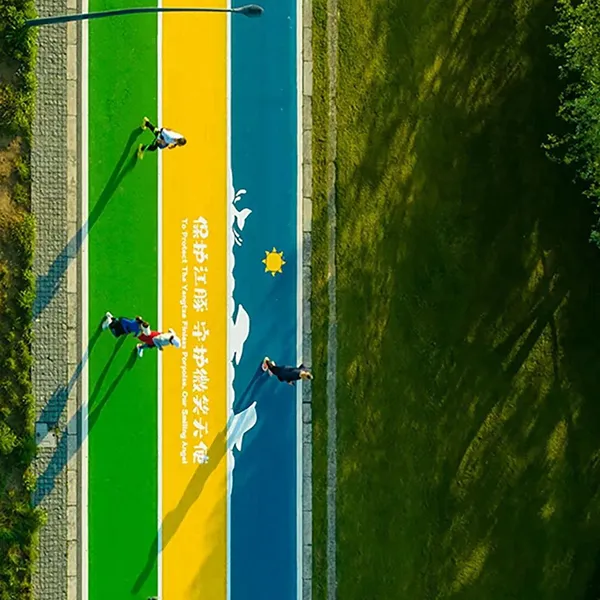 Фитнес -тропа на открытом воздухе