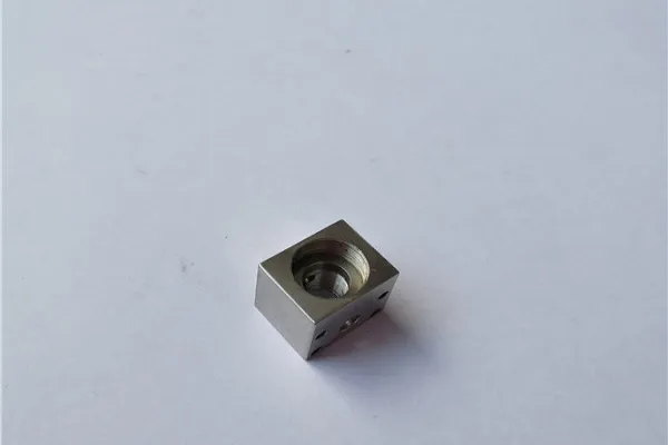 http://fr.abt-machining.com/product/cnc-machining-57.html