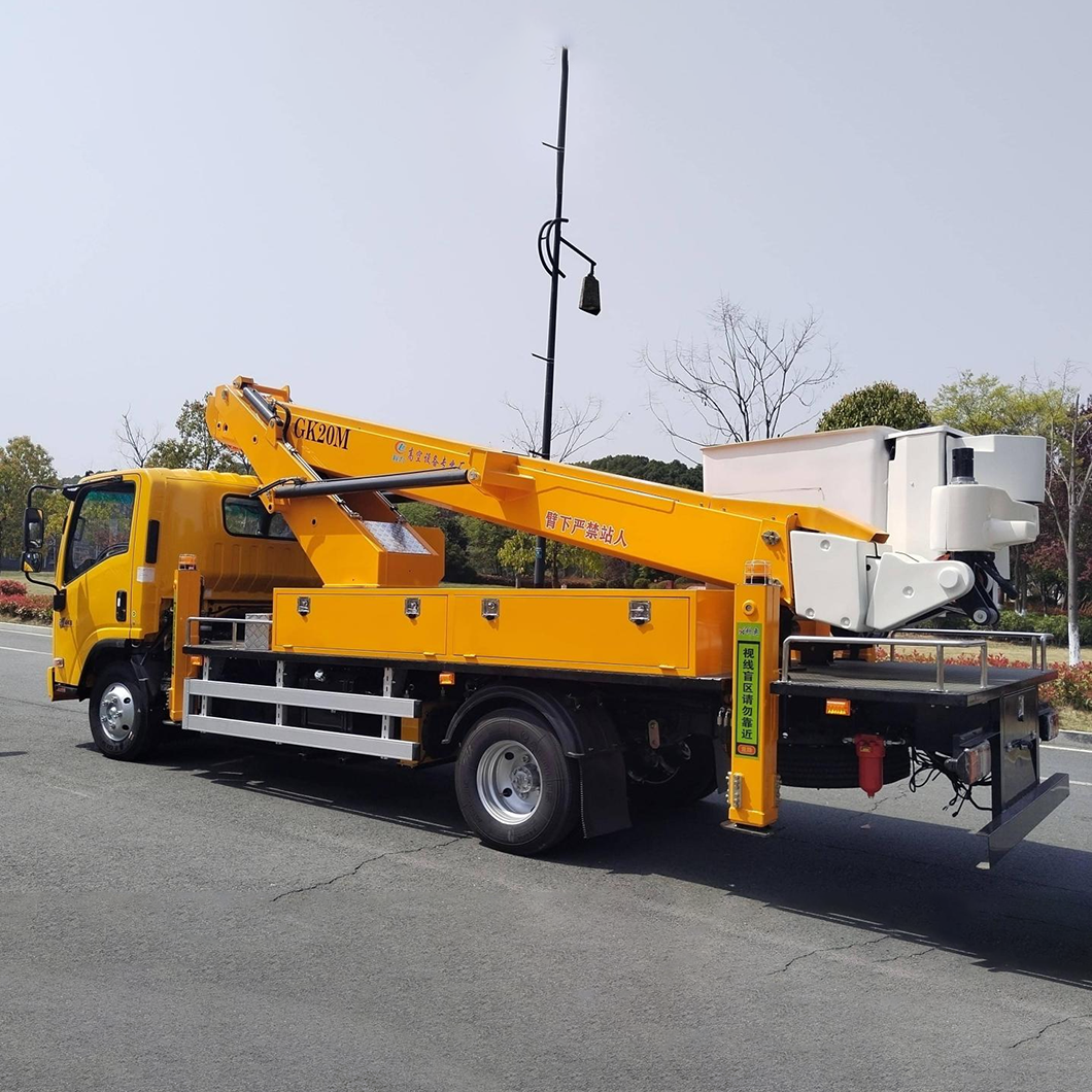 五十铃130马力绝缘高空作业车55.jpg 五十铃130马力绝缘高空作业车55.jpg