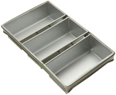 RK Bakeware China-FoodService 904935 12.25 in. x 4.5 in. 3 Strap Bread Pan Set.jpg