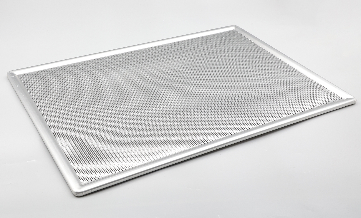 RK Bakeware Full Size 16 Gauge Glazed Aluminum Perforated Baking Screen Baking Sheet/Bagel Screen