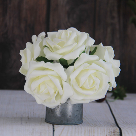 10Cm künstliche dekorative Hochzeitscreme Rose, 6Pcs / Bunch