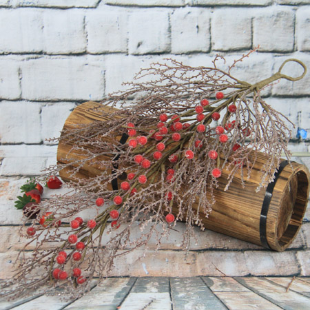 Description: butin / goutte décoratif artificiel de Noël de 64Cm avec baie rouge