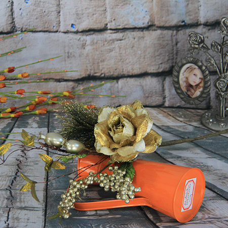 Sélection de fleur décorative artificielle de velours de 35cm, rose avec baies d'or et fruits et paillettes