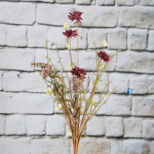 Marguerite décorative artificielle avec fleur sauvage, Marguerite et gypsophile