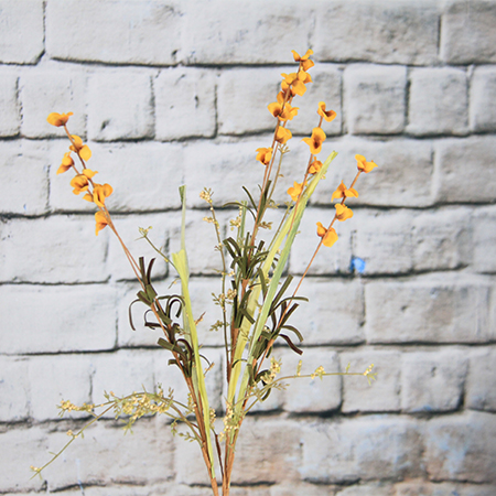 Rttlebush de fleurs sauvages artificiel / décoratif de 56cm avec gypsophile