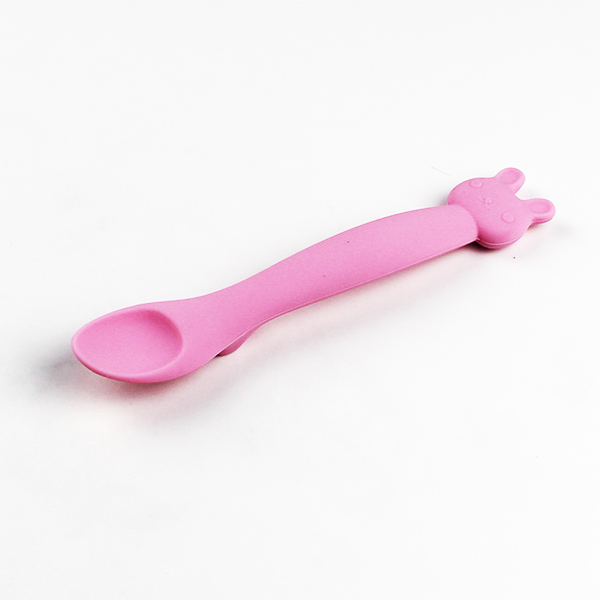 utensilios de silicona rosa