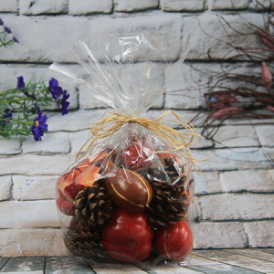 Artificial decorativo vegetal caja de regalo Ccrookneck calabaza / molino de calabaza / baya roja / Cono de pino