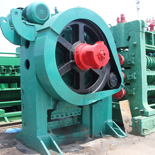 钢坯剪短机2.jpg 钢坯剪短机2.jpg