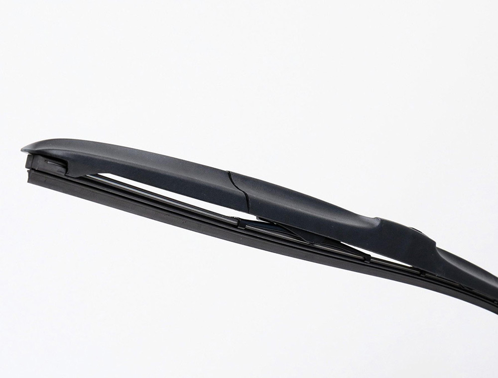 Premium silicone windshield wiper blade with long lasting weather resistant design
