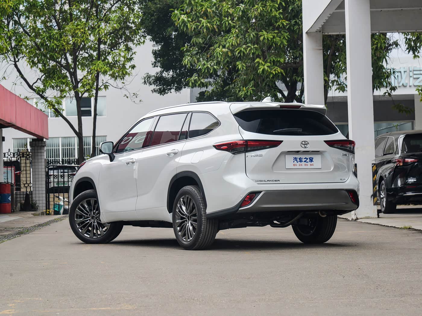 汉兰达 (2).jpg 汉兰达 (2).jpg