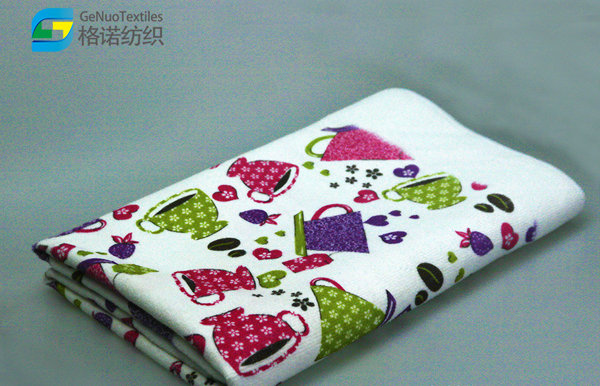 Large Tea Towel with a Printed Pattern