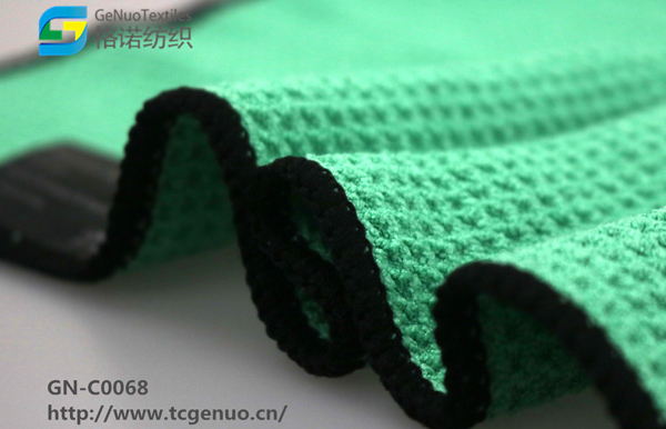 Merbau Sports Towel with Eyelets