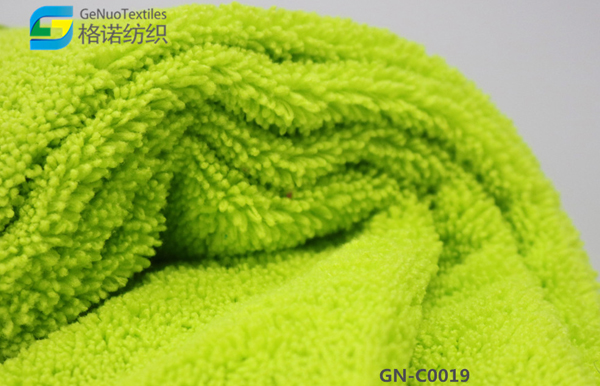 High and Low Lint Cleaning Wipes