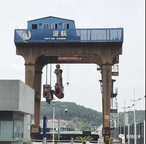 Wtau supplied portal crane safety load monitoring system for Jialingjiang heavy equipments