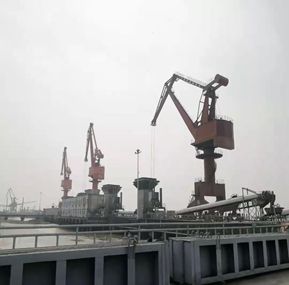 قبول ناجح لمؤشر حد تحميل WEITE لآلة قاعدة باب Nantong CIMC Wharf!