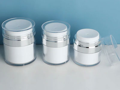 15ml-30ml-50ml-Airless-Plastic-Jars-for-Skin-Care-Serum-&-Cosmetic-Cream-with-Pump-Sprayer-and-Screen-Printing2.jpg 15ml-30ml-50ml-Airless-Plastic-Jars-for-Skin-Care-Serum-&-Cosmetic-Cream-with-Pump-Sprayer-and-Screen-Printing2.jpg