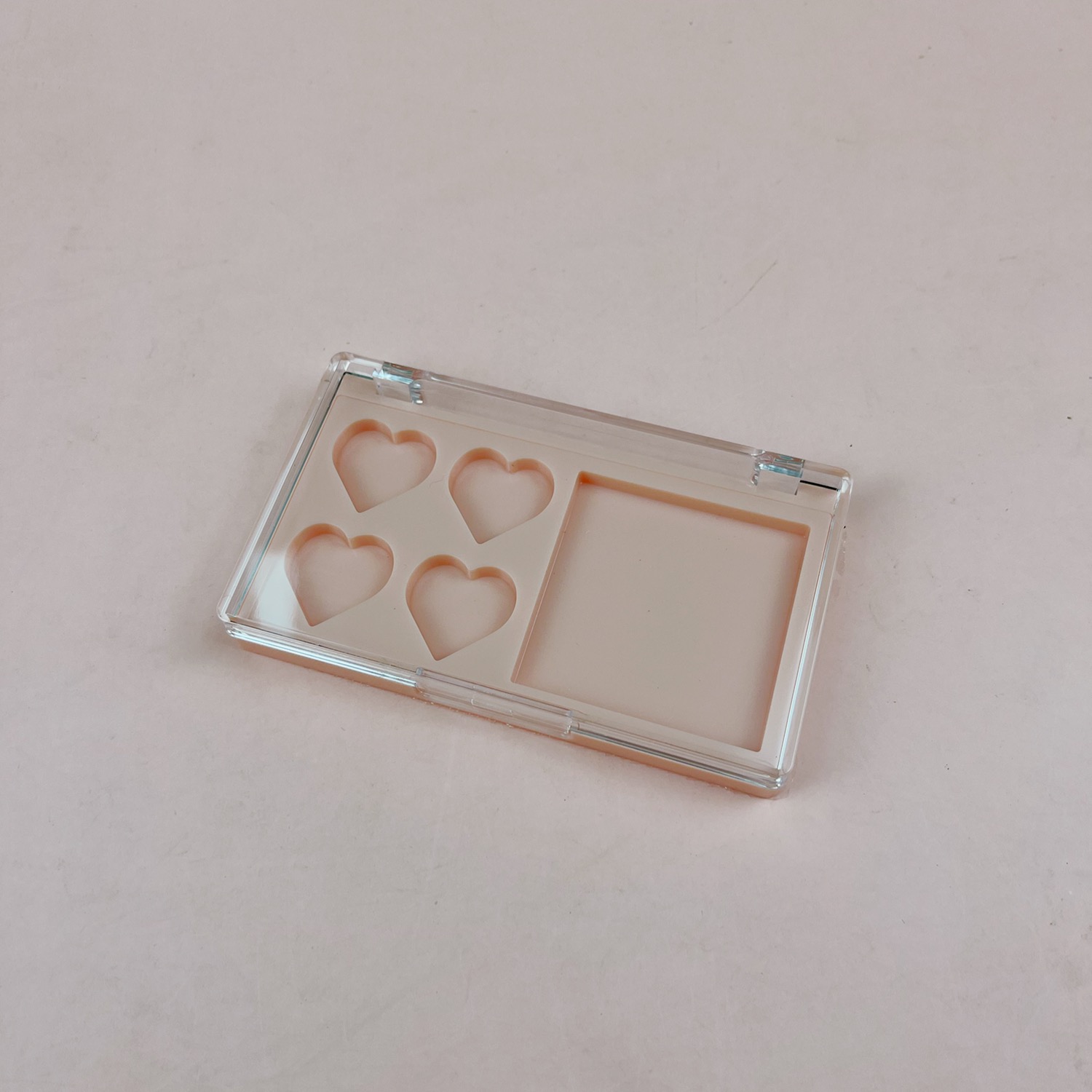 Cosmetic Packaging for Eyeshadow Palettes