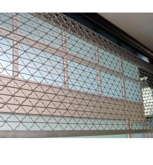 Corrosion-resistant and wind-resistant roller shutter door Corrosion-resistant and wind-resistant roller shutter door