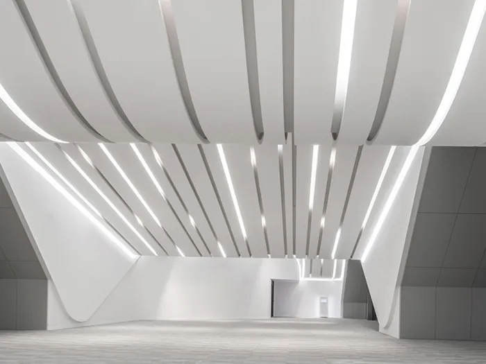 Curved Linear Aluminum Ceiling Panels