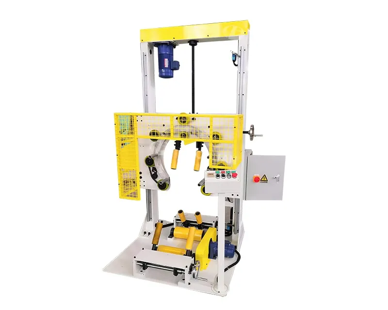 Vertical wrapping machine