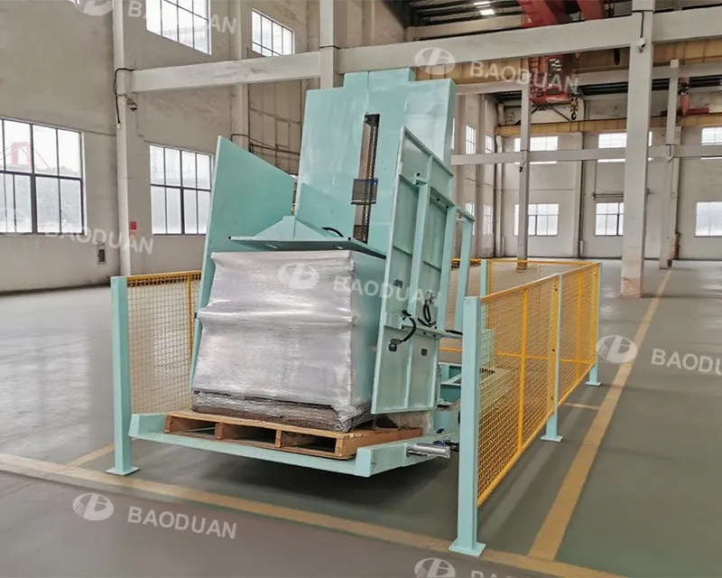 Temporarily invertible pallet tilter