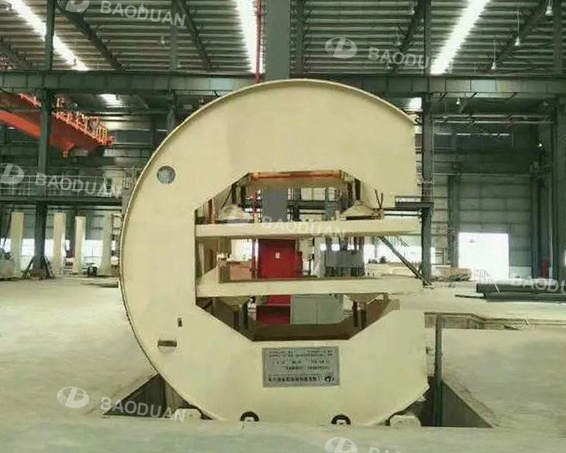 Large-tonnage C-type heavy-duty upender