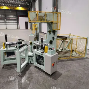 Horizontal pipe wrapping machine