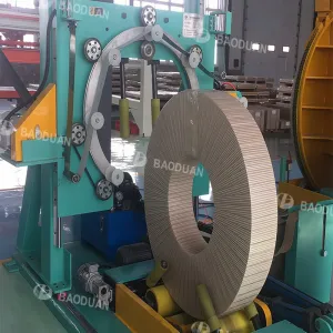 Vertical wrapping machine