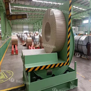 High-precision small steel coil upender