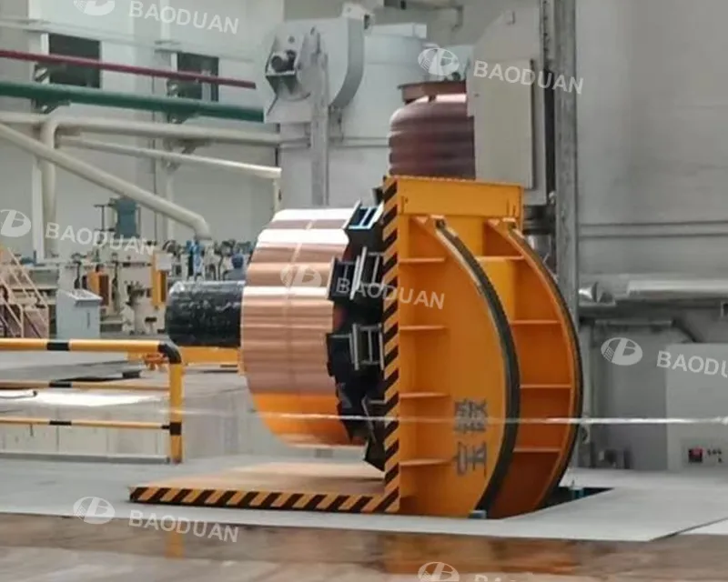 Hydraulic upender with lifting shaft