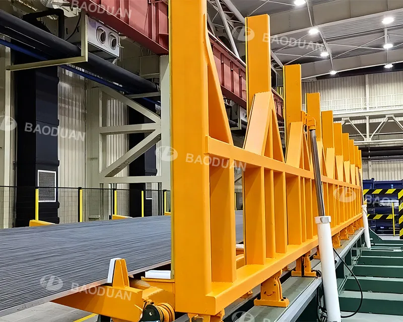 Automatic flipping machine