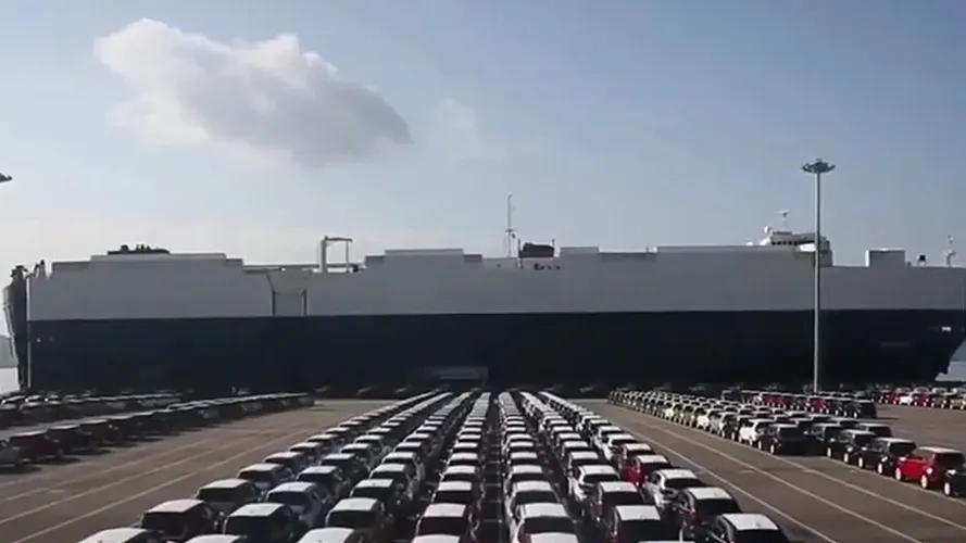 China&rsquo;s Monthly Auto Exports Surpass One Million Units: From Selling Cheap, Practical Vehicles to Global Expansion Driven by Genuine Product Competitiveness