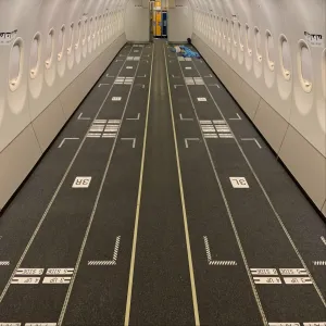 飞机货仓内饰