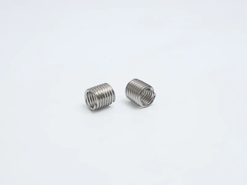 Tailless wire thread insert
