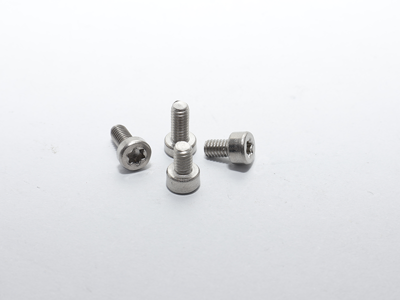 Precision machine screw assembly