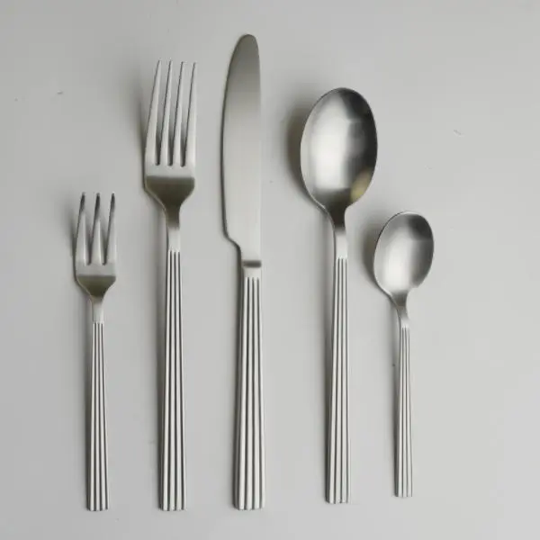 QD3908B Everyday Essentials: Stainless Steel Cutlery Collection