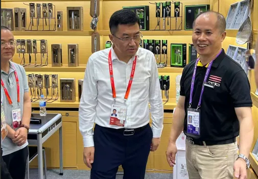 139th Canton fair Mayor Visit Qida