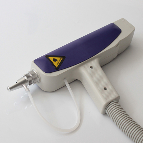 Q-Schalter Nd-Yag-Laser / Tattoo-Entfernungsmaschine Farb-Tattoo-Entfernung mit Nd-Yag-Laser