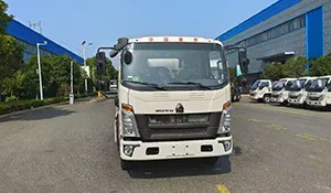 Sinotruk 6 cubic meter fresh milk truck