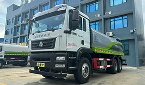 Sinotruk Shandeka Rear Dual Axle Sprinkler Truck